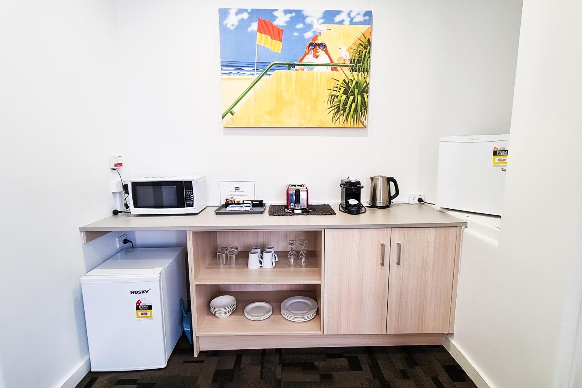 Tiki Hotel Apartments Surfers Paradise Gold Coast Exterior foto