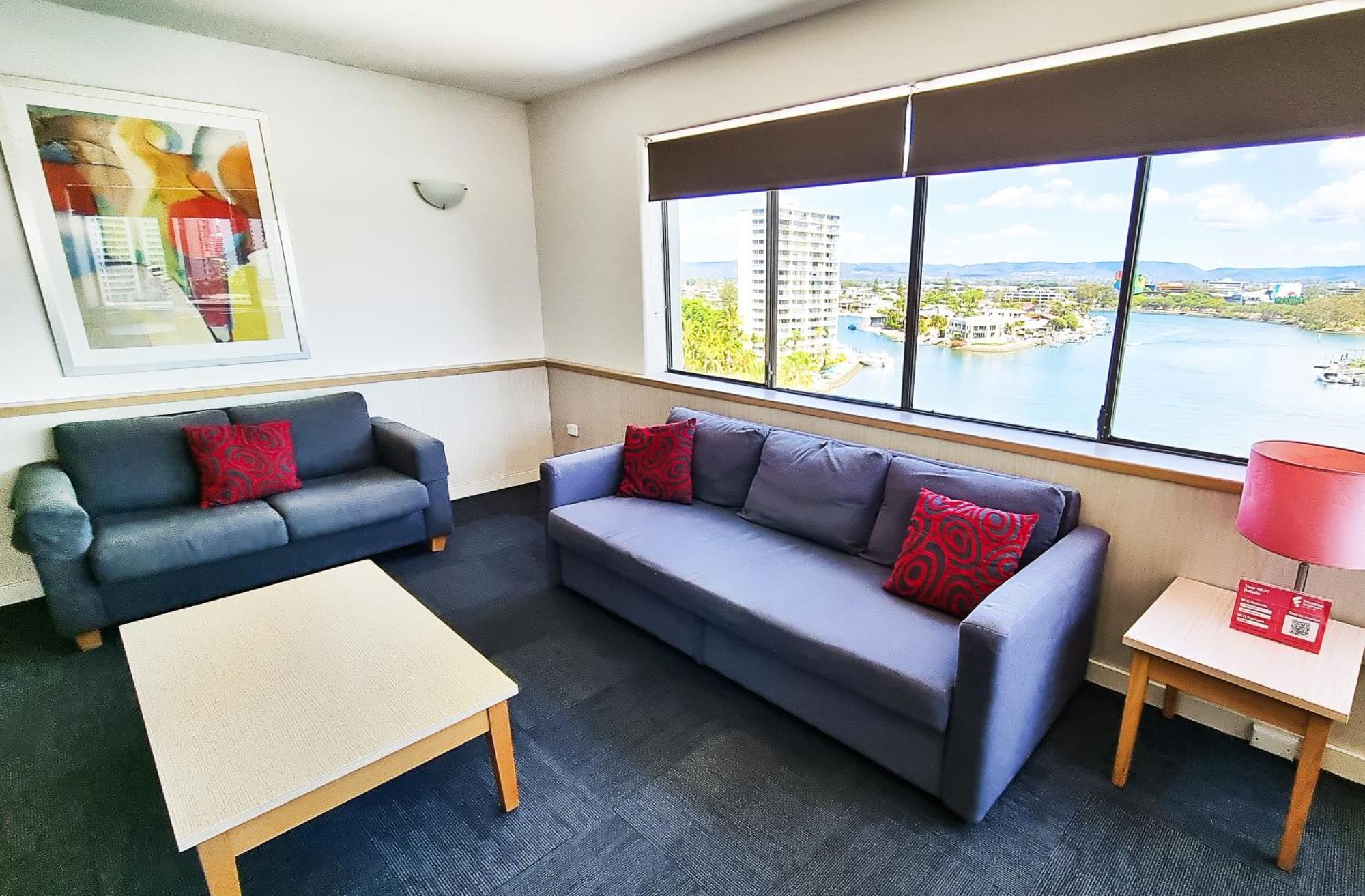 Tiki Hotel Apartments Surfers Paradise Gold Coast Exterior foto