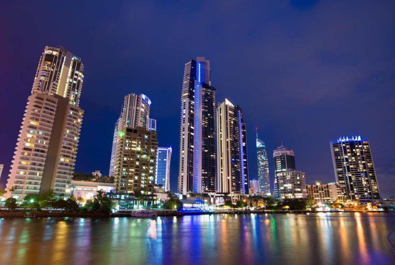 Tiki Hotel Apartments Surfers Paradise Gold Coast Exterior foto